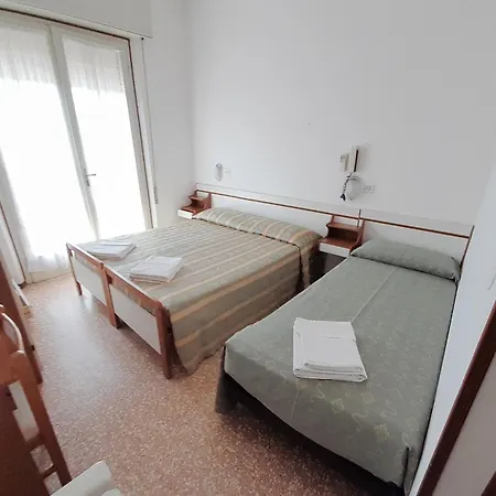 Отель Italiacervia